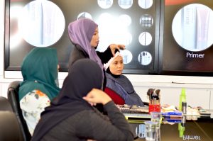 kelas-belajar-makeup-bersama-ikin-ikirdz